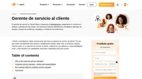 El gerente de servicio al cliente es una persona que es responsable del departamento de servicio al cliente. Esta persona establece estrategias, tareas y dirige el departamento de atención al cliente.