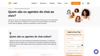 Os agentes de chat online são funcionários que respondem às perguntas e dúvidas dos clientes por meio do chat online. Os agentes de chat online devem responder aos clientes rapidamente